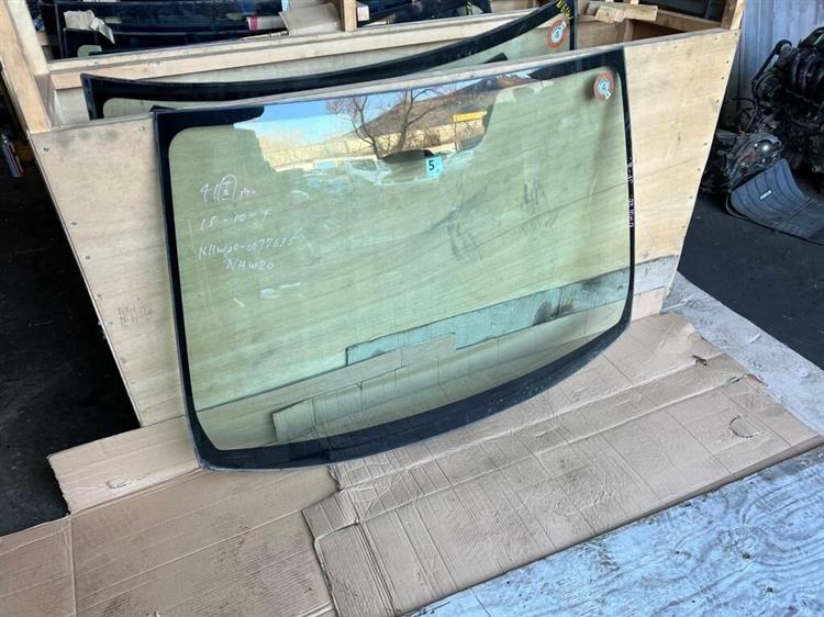 Лобовое стекло Тойота Приус в Калуге 236521