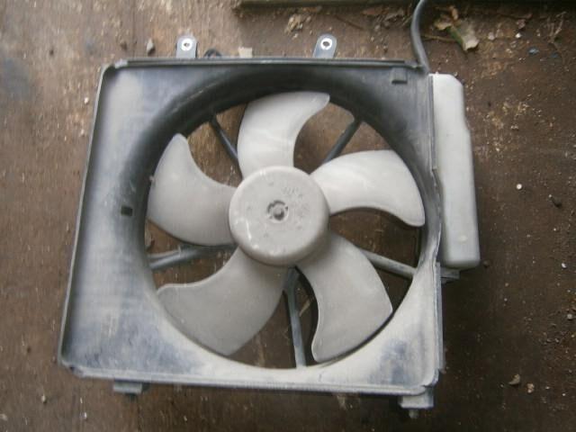 Диффузор радиатора Хонда Фит в Калуге 24029