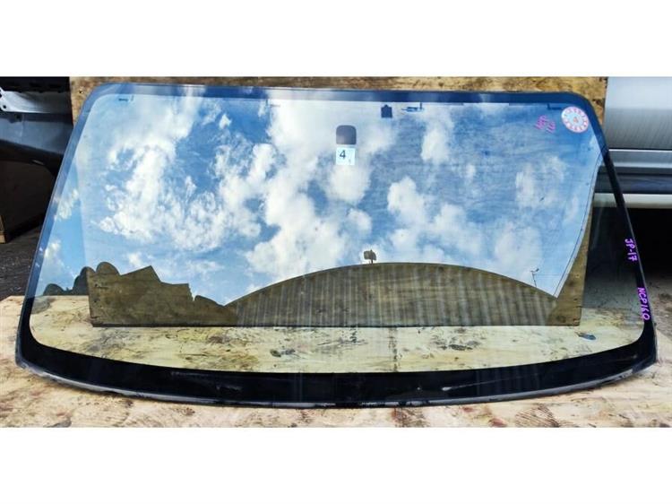Лобовое стекло Тойота Саксид в Калуге 255800