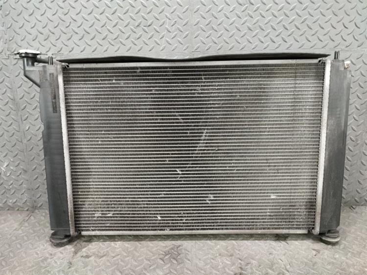 Радиатор основной Тойота Виш в Калуге 431311