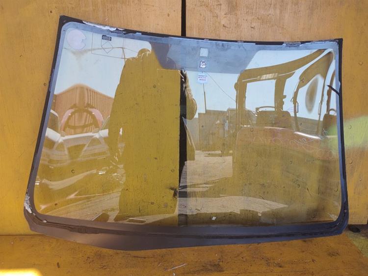 Лобовое стекло Тойота Аллион в Калуге 47998